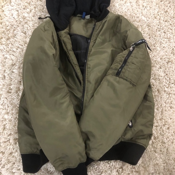 H&M Jacket - Picture 3 of 7
